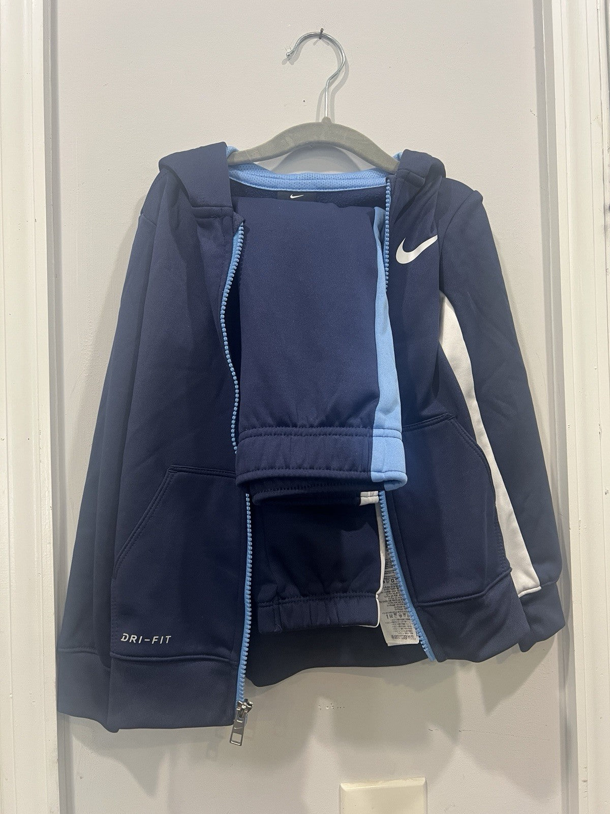 Nike Dri-FIT Boys Full Zip Hoodie Navy Blue Light Blue White Size 5/S and Pants2
