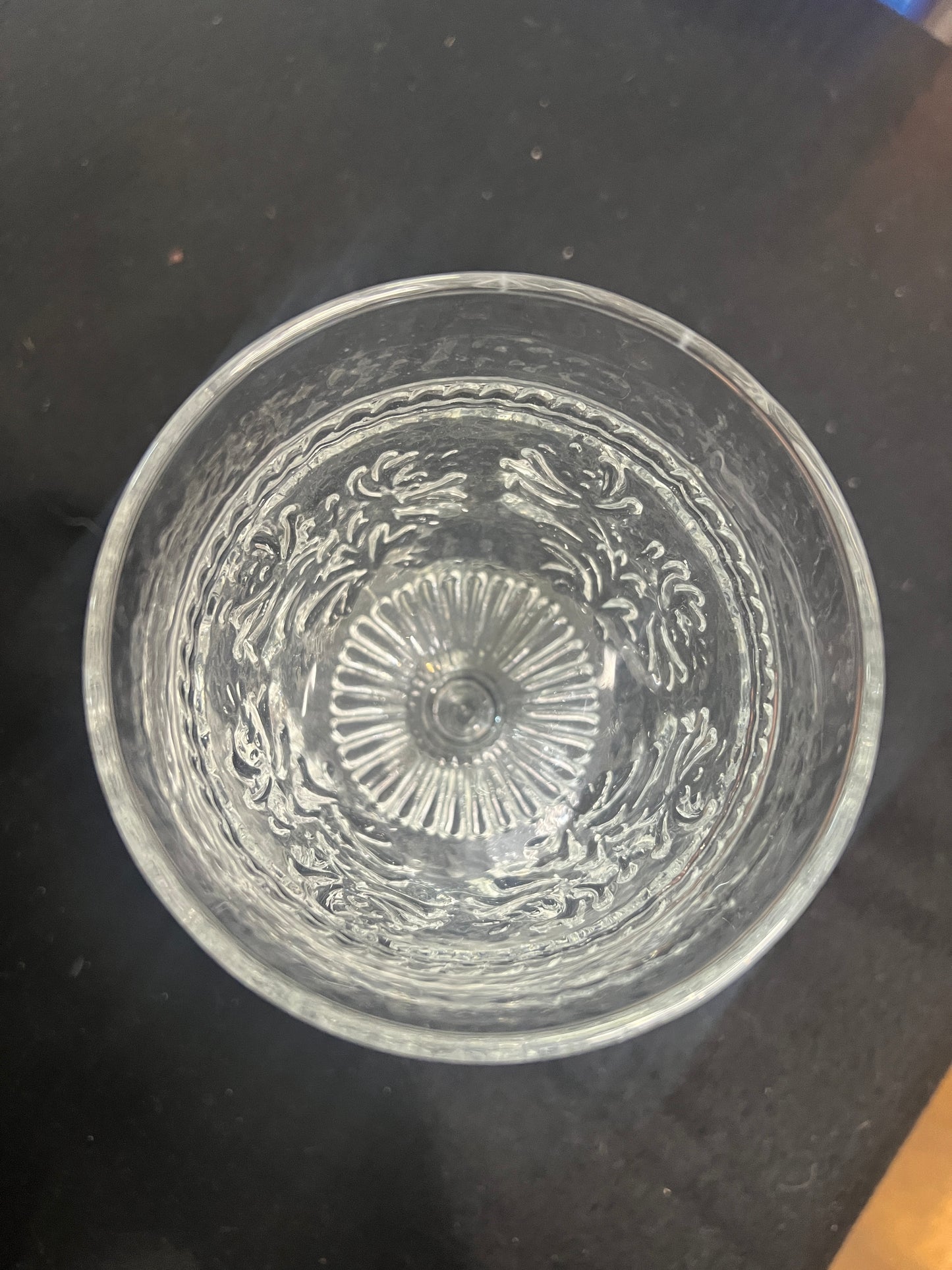 Clear Glass Goblet Decorative Pattern Round Drinkware